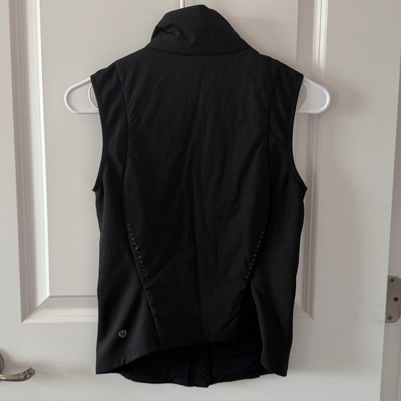Lululemon Push Your Pace Black Vest LIKE NEW - Picture 2 of 7